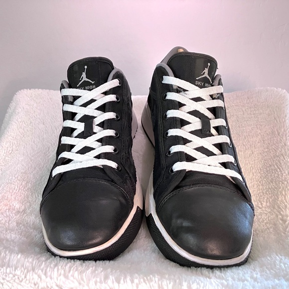 Air Jordan Sky High Retro Low Black/White Stealth - Picture 2 of 6
